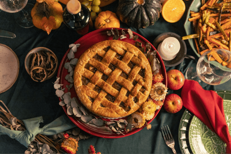 The Ultimate Thanksgiving Hosting Checklist - Stress-Free Planning from Start to Finish